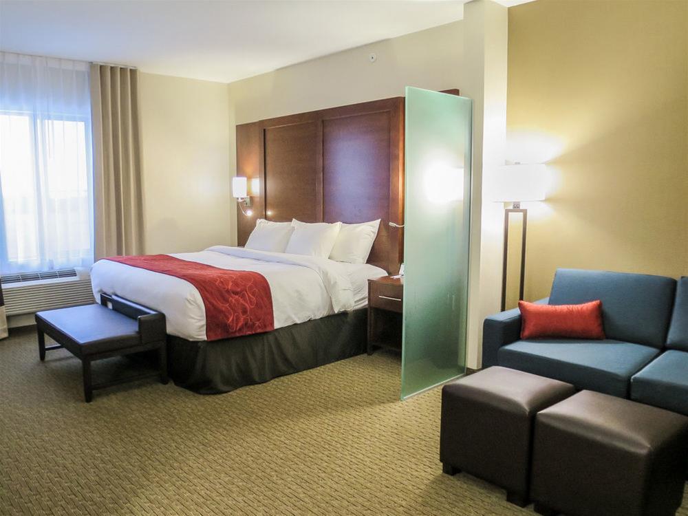 คอมฟอร์ต สวีท เรจีนา Hotel ริไจนา ภายนอก รูปภาพ