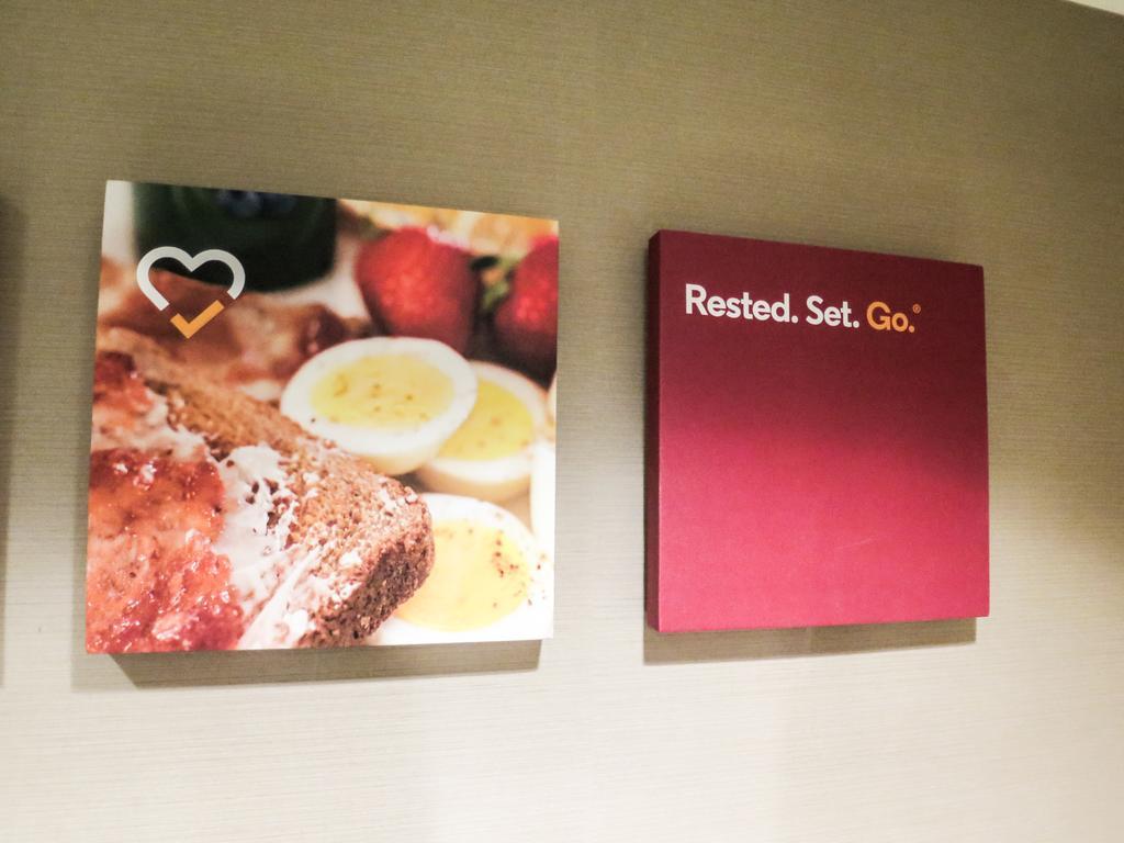 คอมฟอร์ต สวีท เรจีนา Hotel ริไจนา ภายนอก รูปภาพ